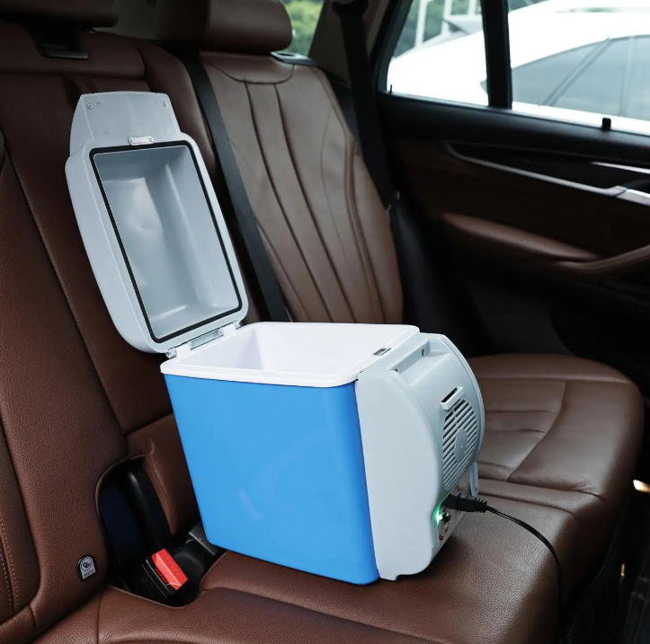Хладилна Чанта-Кутия За Автомобил И Къмпинг 7.5L, 12V – Компактно Охлаждане И Затопляне